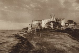Meksika: Campeche, San Francisco Manastırı Harabesi (b/w fotoğraf) by Hugo Brehme