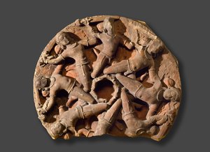 Birbirine bağlı sekiz silahlı savaşçı ile tavan merdanesi, Güney Rajasthan, (kumtaşı) by Indian School