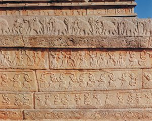 Duvarın detayı, Mahanavami Dibba