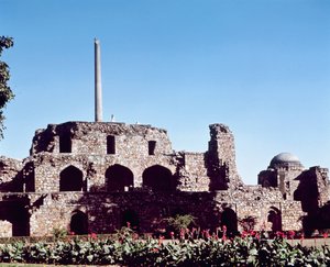 Firuz Shah Tughluq (1351-88) tarafından kurulan Kotla Firuz Shah kalesinin kalıntıları by Indian School