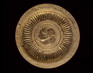 Çanak Pektoral, Moluccas halkları 19. yüzyıl (muhtemelen daha erken) (altın) by Indonesian School