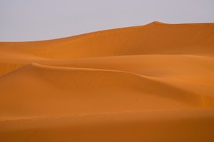 Ergg Chebbi kum tepeleri, Fas
