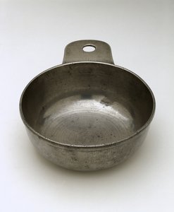 Porringer, c. 1770-1807 (kalay) by Isaac (attr.to) Jackson