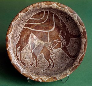 İslam sanatı: Bebeğini emziren deveyi kesmek. Irak'tan. 10. yüzyıl. Paris, Louvre Müzesi by Islamic School
