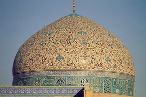 1602-19-19 yılları arasında Şah Abbas I tarafından yaptırılan Mescid-i Şeyh Lütfallah
