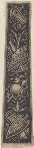 Zırhlı ve Müzik Aletli Süs Tabağı by Italian 18th or 19th Century