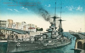 Leonardo da Vinci Savaş Gemisi, Taranto, İtalya (renkli fotoğraf) by Italian Photographer