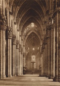 Duomo di Milano: İç Mekan, Orta Nef (b/w fotoğraf) by Italian Photographer