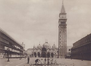 Piazza S Marco (s/b fotoğraf) by Italian Photographer
