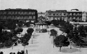 Taranto, Villa Garibaldi ve harmonik kutusu (s/b fotoğraf) by Italian Photographer