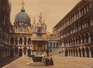 Venedik / Venice: Doge Sarayı Avlusu (renkli fotoğraf) by Italian Photographer