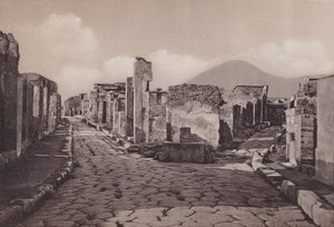 Via Consolare ve Porta Di Ercolano, Konsolosluk Yolu, Herculanum Kapısı (s / b fotoğraf) by Italian Photographer