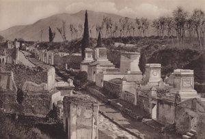 Via Delle Tombe, Mezarlar Sokağı (s/b fotoğraf) by Italian Photographer
