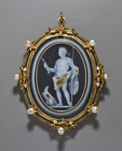 Bir Roma İmparatorunu Jüpiter Olarak Canlandıran Cameo, Cameo: Roman, A.D. 41–-54, Çerçeve: İtalyanca, 16. yüzyılın sonu (minyatür: sardonyx; çerçeve: altın, emaye ve inciler) by Italian School