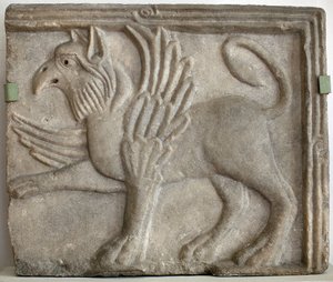 Griffon (veya grype). Alçak kabartmalı, mermer, Venedik (İtalya) 12. yüzyıl. Ulusal Galeri, Sternberg Sarayı, Prag (Çek Cumhuriyeti). by Italian School
