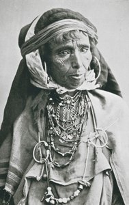 Bir Bedevi, Kartacalı Kadın (b/w fotoğraf) by J. Andre Garrigues