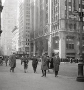 Aşağı Broadway, New York, ABD, 20. yüzyıl by J. Dearden Holmes