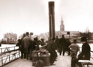 Feribot yolcuları, Laandam, 1898. by James Batkin