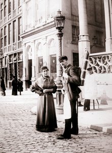 Brüksel Halkı, 1898. by James Batkin
