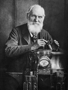 Lord Kelvin, İskoç matematikçi ve fizikçi, pusulasıyla, 1902