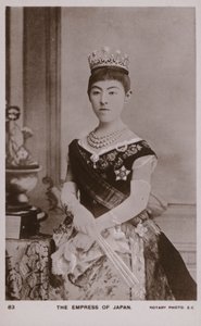 İmparatoriçe Shoken, Japonya İmparatoru Meiji