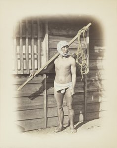 Balık sepeti olan adam (el boyaması s/b fotoğraf) by Japanese Photographer