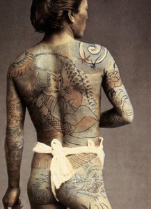 Geleneksel Japon Irezumi dövmeli adam, 1880 dolayları by Japanese Photographer