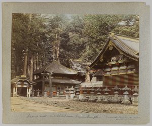 Kutsal kuyu ve depolar, Tōshō-gū, Nikko, Japonya (el boyaması s/b fotoğraf) by Japanese Photographer