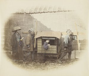 Bir norimono içinde taşınan kadın (el ile boyanmış s/b fotoğraf) by Japanese Photographer