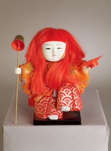 Bir kepçe ve tabak tutan bir hizmetçinin festival bebeği by Japanese School