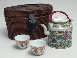 Hasır taşıma çantalı Japon çay seti, c.1850 (porselen)