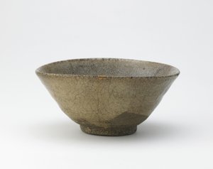 Çay kasesi, Matsue, Shimane ili, Edo dönemi (kül sırlı taş kil) by Japanese School