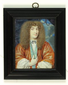Beyaz gömlekli ve mavi ipek, uzun açık kahverengi perukla kaplı turuncu elbiseli bir beyefendi (parşömen üzerine suluboya) by Jean the Younger (attr.to) Petitot