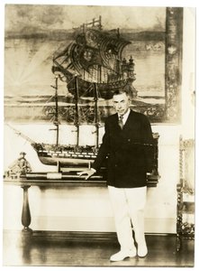 Booth Tarkington, c.1920-28 (jelatin gümüşü fotoğraf) by Jessie Tarbox Beals