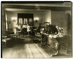 Doris Keene Doris Keane, c.1905-26 (jelatin gümüşü fotoğraf) by Jessie Tarbox Beals