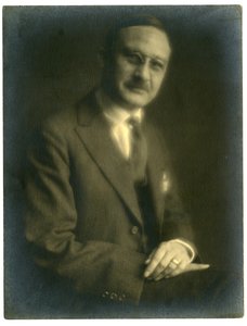 Hill Tolerton, c.1905-20 (jelatin gümüşü fotoğraf) by Jessie Tarbox Beals
