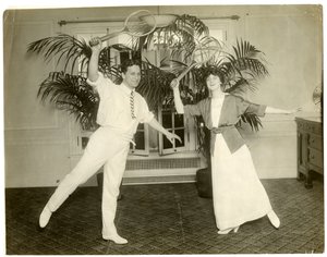 Yeni Parisli dansçılar Señor Sebastian ve Mme Mann - Albemarle Hoffman Çatı bahçesinin açılışında dans ettiler, c.1905-18 (jelatin gümüşü fotoğraf) by Jessie Tarbox Beals