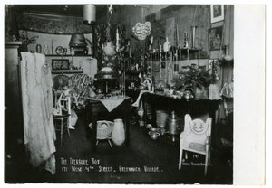 Hazine Kutusu by Jessie Tarbox Beals