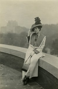 Viola Allen, c.1920-30 (jelatin gümüşü fotoğraf) by Jessie Tarbox Beals