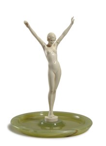 Ecstasy, 1930 dolayları (fildişi ve oniks)