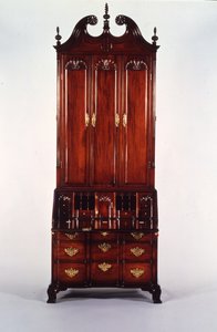 Nicholas Brown Chippendale blok ve kabuk masa ve kitaplık, c.1760-70 (maun) by John (attr. to) Goddard