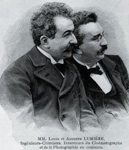 Auguste Marie Louis Nicolas Lumiere (1862-1954) ve Louis Jean Lumiere (1864-1948), Fransız girişimciler ve film projektörü mucitlerinin portresi, fotoğraftan oyma by Walter Charles Mills