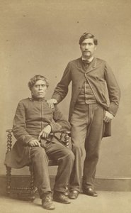 Wharepapa ve Horomona Te Atua (Tanrı Süleyman) c.1863 (albüm baskısı) by John Beattie