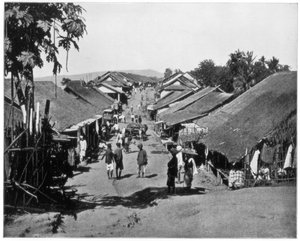 Kalküta yakınlarındaki köy, Hindistan, 19. yüzyılın sonlarında by John L. Stoddard