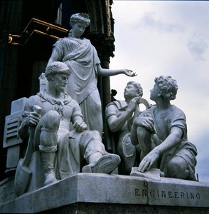 Mühendislik, Albert Anıtı