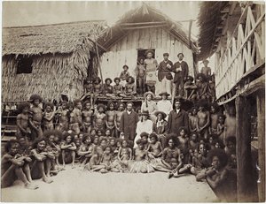 Mission House Parimata, Aroma, Yeni Gine, 1885 (albüm baskısı) by John W. Lindt