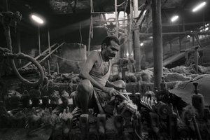 Jüt fabrikası, Kalküta, Hindistan, 2017 (fotoğraf) by Jon Nicholson