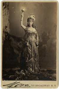 Bayan Vanderbilt (sepya baskı)