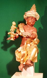 Afrika, Dünyanın Dört Kıtasını temsil eden bir gruptan (polikrom ahşap)