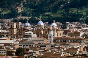 Juan Bautista Stiehle (1829-1899), Cuenca (UNESCO Dünya Mirası Listesi) tarafından tasarlanan Immaculate Conception Katedrali veya Yeni Katedral